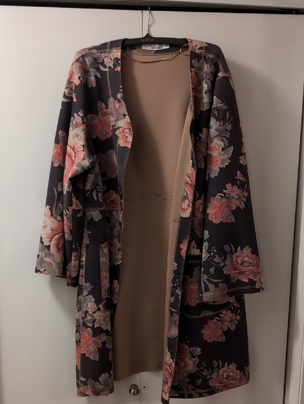 Solitaire Floral Open-Front Robe - Brown with Pink Floral